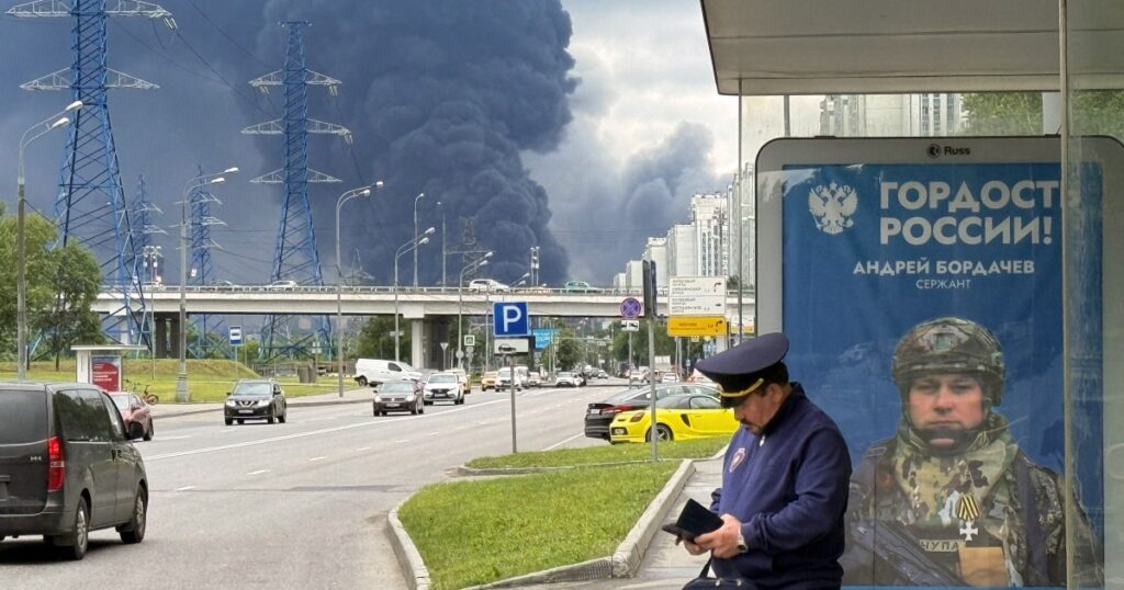 Українські удари опустили нафтопереробку в Росії до мінімуму з 2005 року