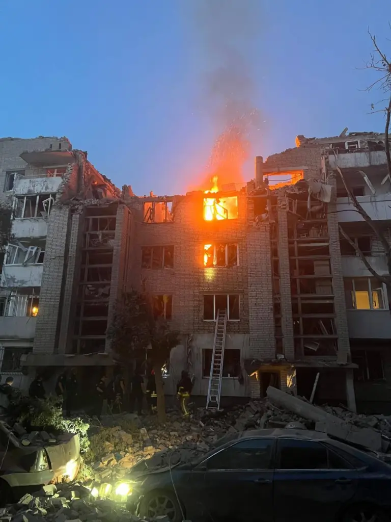 Хронологія нічної атаки 30 липня: ракетний удар по Львову і пожежі на Патона й Виговського
