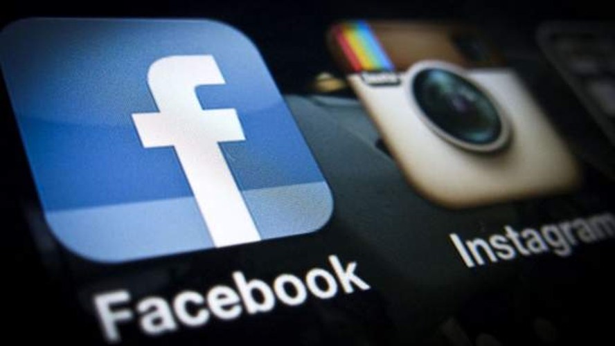 Повідомлення про недоступність облікового запису Facebook на екрані комп'ютера під час збою