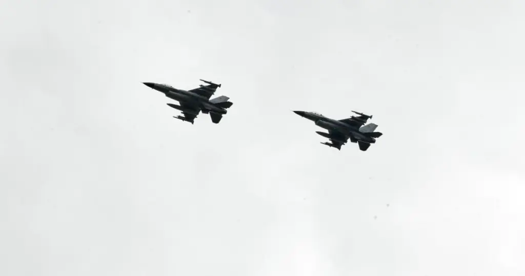 Зеленський, Франкен і де Вевер: хто і що сказав про три F-16 від Бельгії